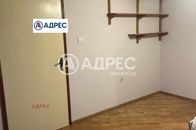 Продава 3-СТАЕН, гр. Варна, Лятно кино Тракия, снимка 2 - Aпартаменти - 46660238