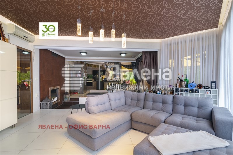 Продава КЪЩА, гр. Варна, м-т Зеленика, снимка 1 - Къщи - 48326992