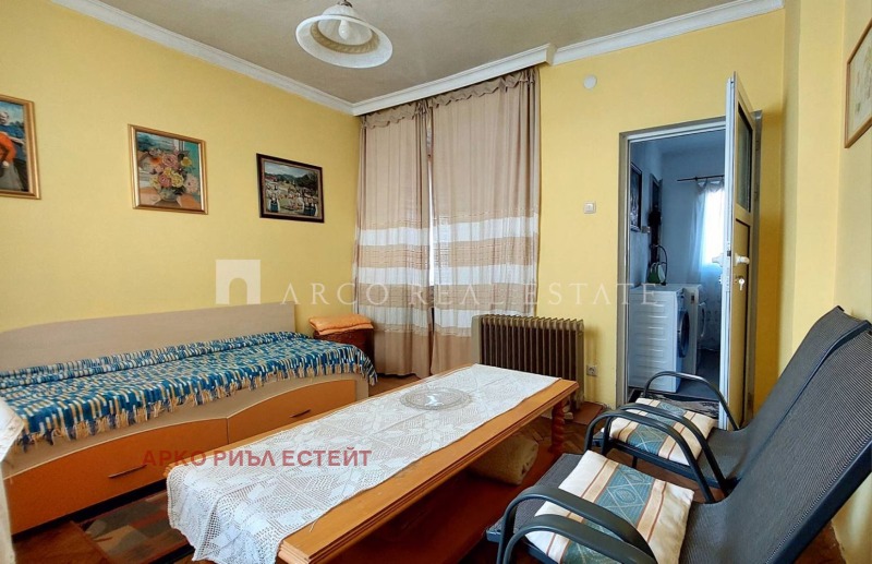 Продава КЪЩА, с. Гара Елин Пелин, област София област, снимка 13 - Къщи - 52144665