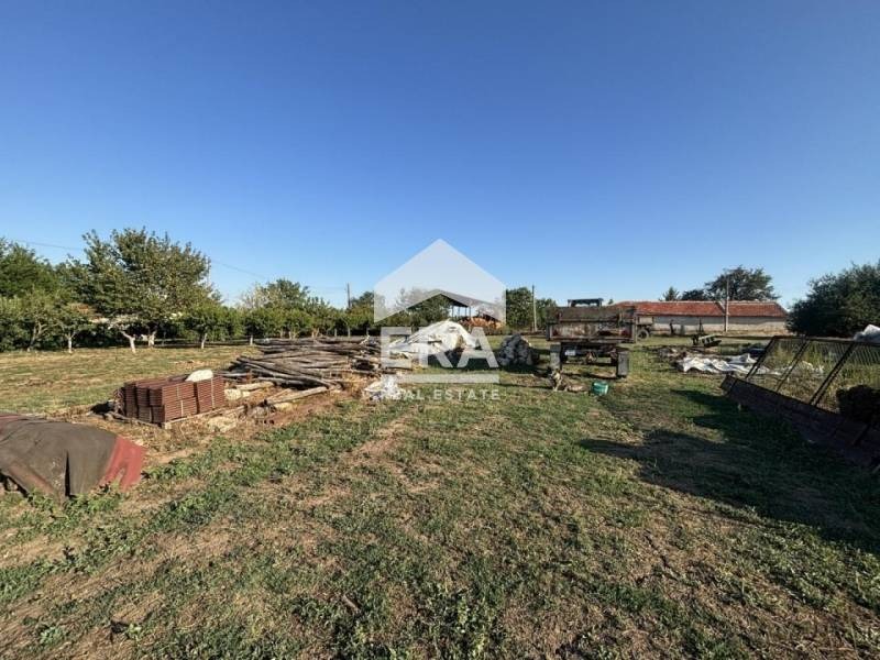 Продава КЪЩА, с. Оборище, област Варна, снимка 11 - Къщи - 54025197