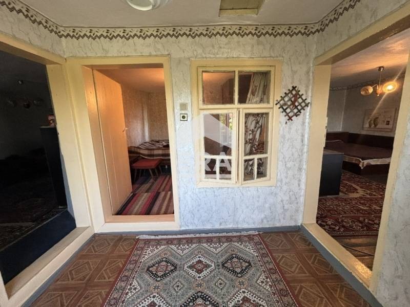 Продава КЪЩА, с. Оборище, област Варна, снимка 2 - Къщи - 54025197