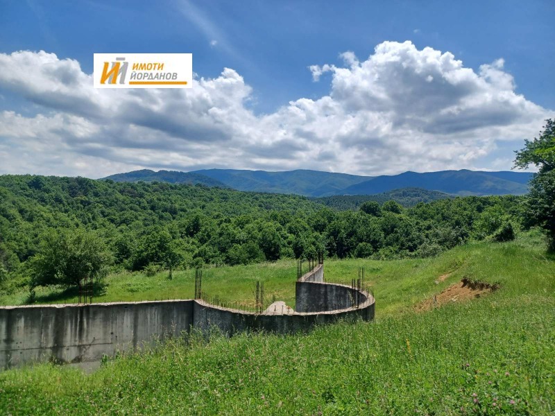 Продава ПАРЦЕЛ в област Велико Търново, с. Мийковци - 2618 кв.м / 25 000 € » 48 895.75 лв., ИМОТИ ЙОРДАНОВ ЕООД