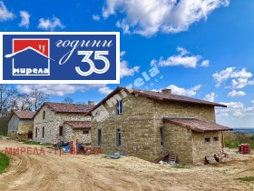 Продава  Къща, с. Приселци