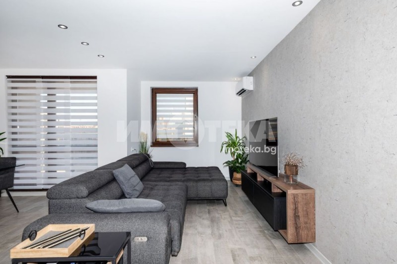 Продава  3-стаен град Пловдив , Христо Смирненски , 117 кв.м | 75365010 - изображение [8]