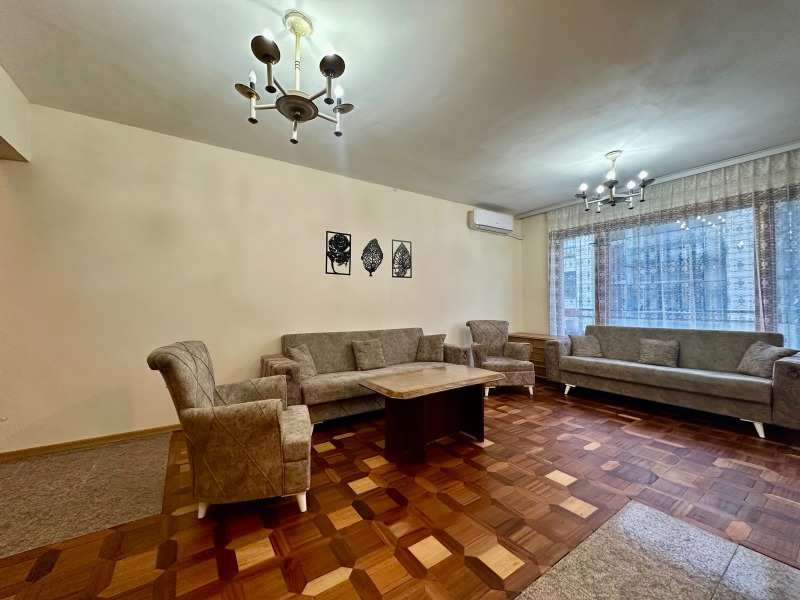 Продава 4-СТАЕН, гр. София, Лозенец, снимка 2 - Апартаменти - 53341708