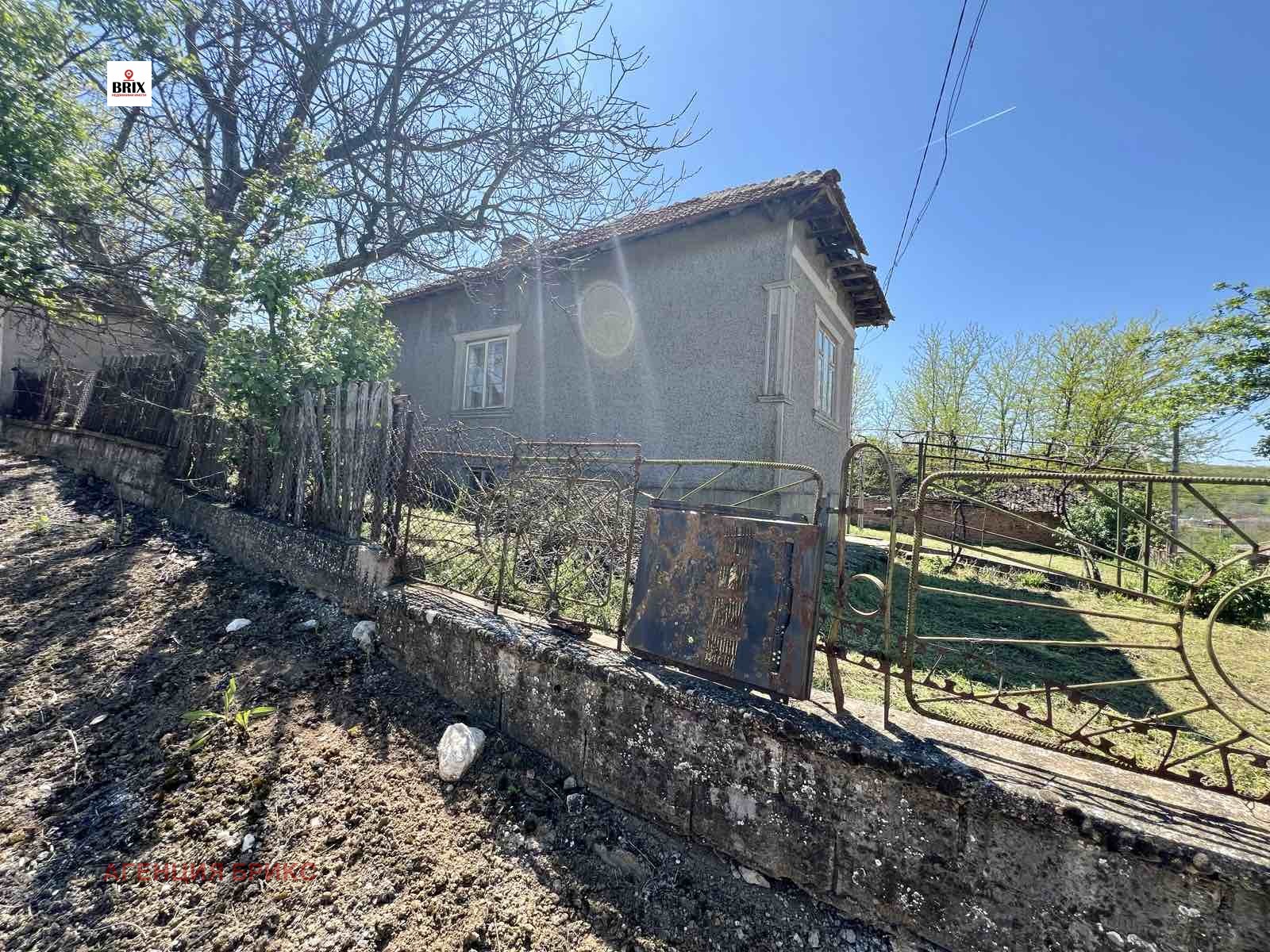 Продава КЪЩА, с. Старо село, област Силистра, снимка 2 - Къщи - 50255135