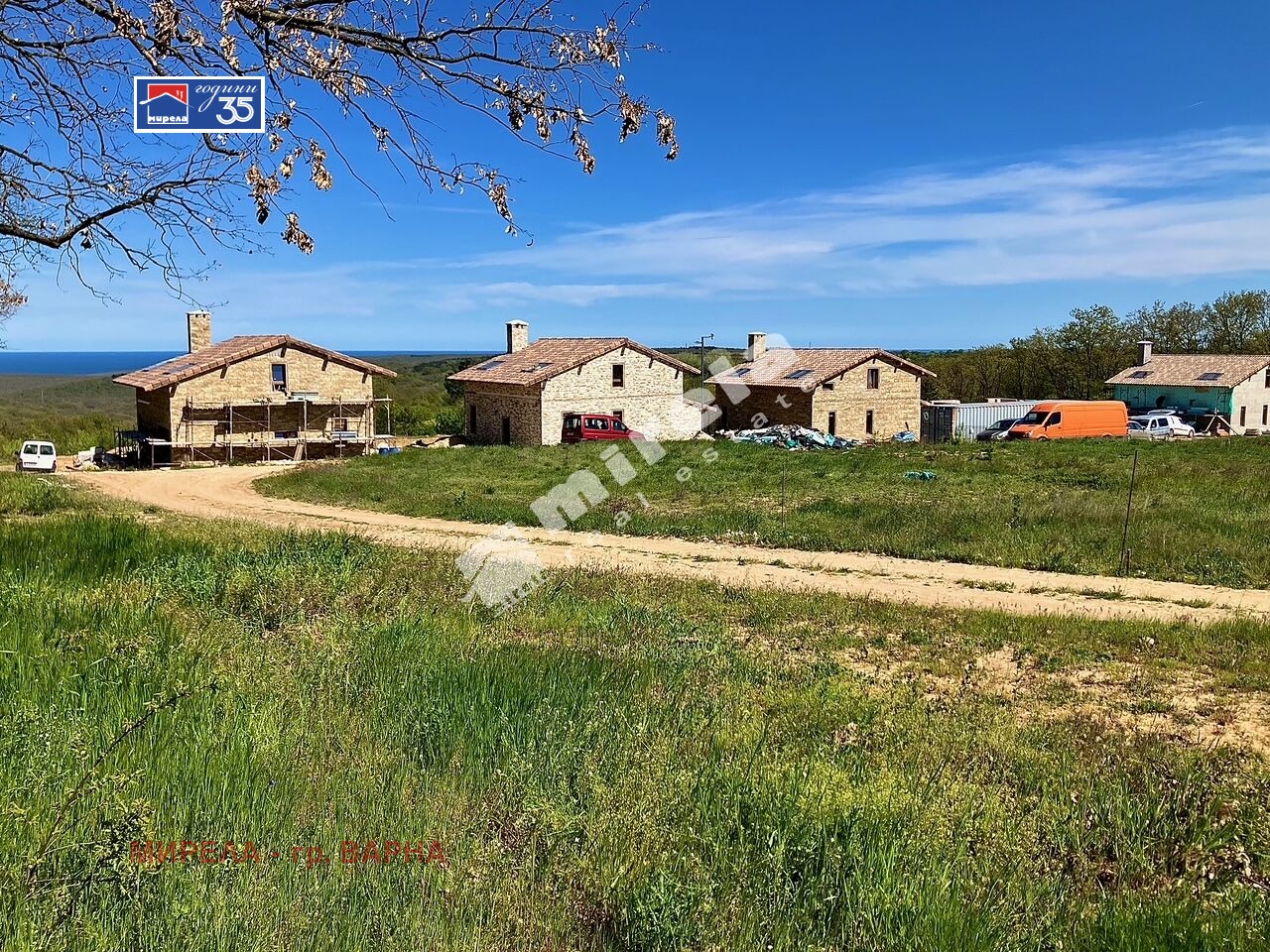 Продава КЪЩА, с. Приселци, област Варна, снимка 3 - Къщи - 54707980
