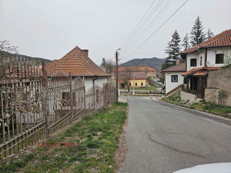 Продава  Къща област София , с. Петрич , 90 кв.м | 27545140 - изображение [15]