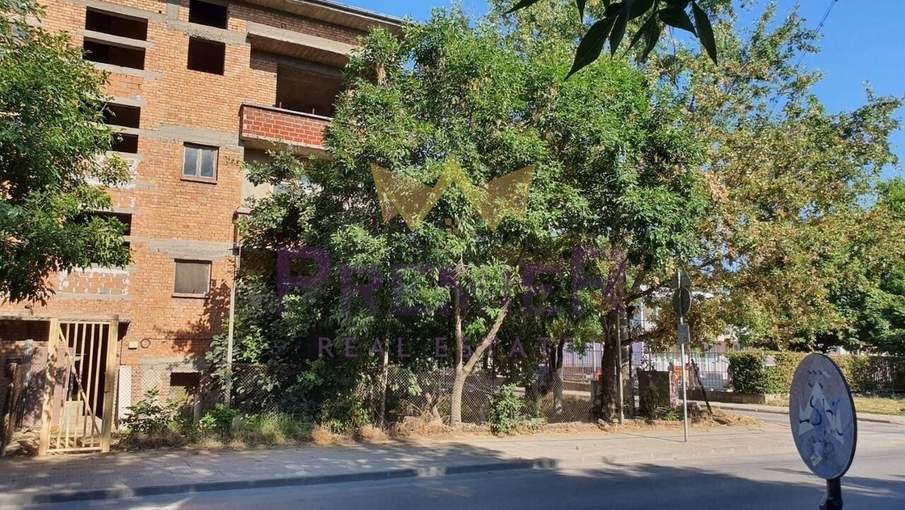 Продава ЕТАЖ ОТ КЪЩА, гр. Пловдив, Прослав, снимка 17 - Етаж от къща - 54123933