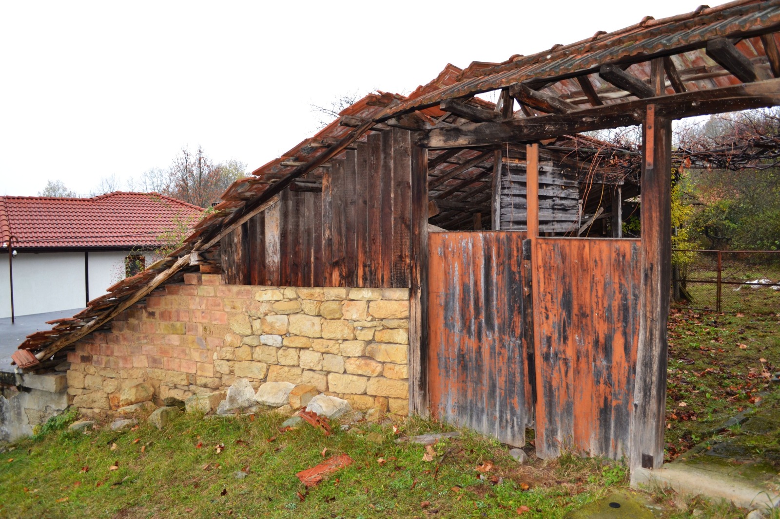 Продава КЪЩА, гр. Трявна, област Габрово, снимка 3 - Къщи - 53828031