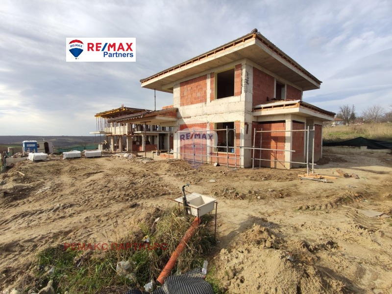 Продава КЪЩА, с. Приселци, област Варна, снимка 4 - Къщи - 52605760