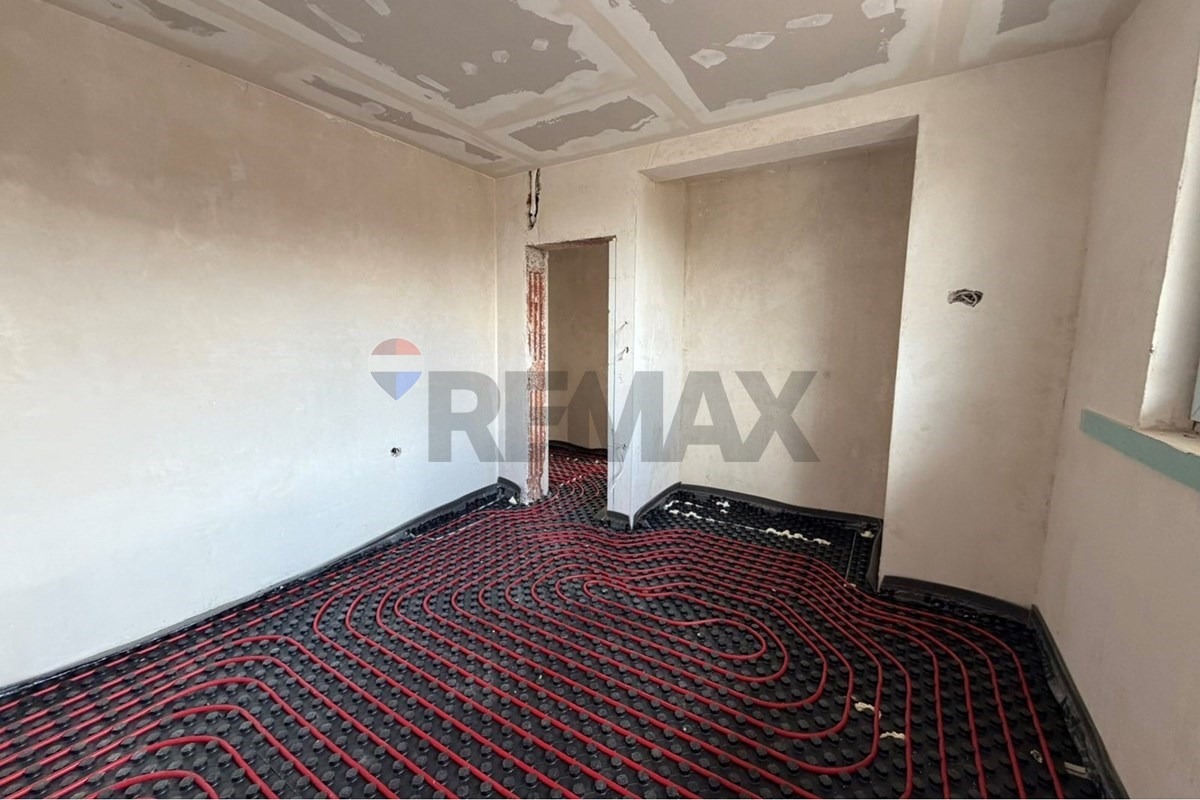 Продава КЪЩА, с. Приселци, област Варна, снимка 10 - Къщи - 56631174