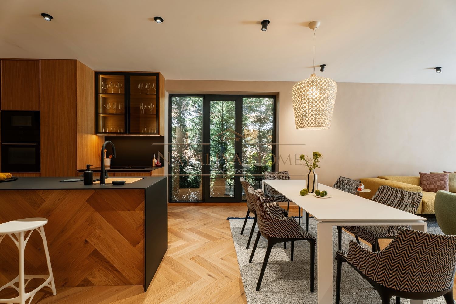 Продава КЪЩА, гр. Бургас, Сарафово, снимка 4 - Къщи - 54364371