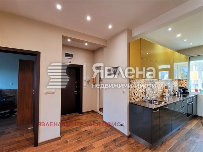 Продава 2-СТАЕН, гр. София, Център, снимка 5 - Апартаменти - 56187157