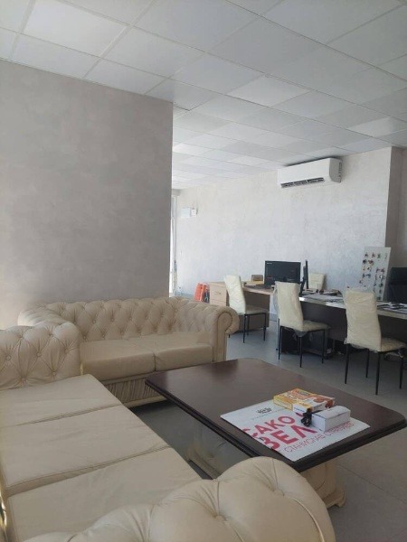 Na prodej  Prodejna Plovdiv , Gagarin , 33 m2 | 63526738