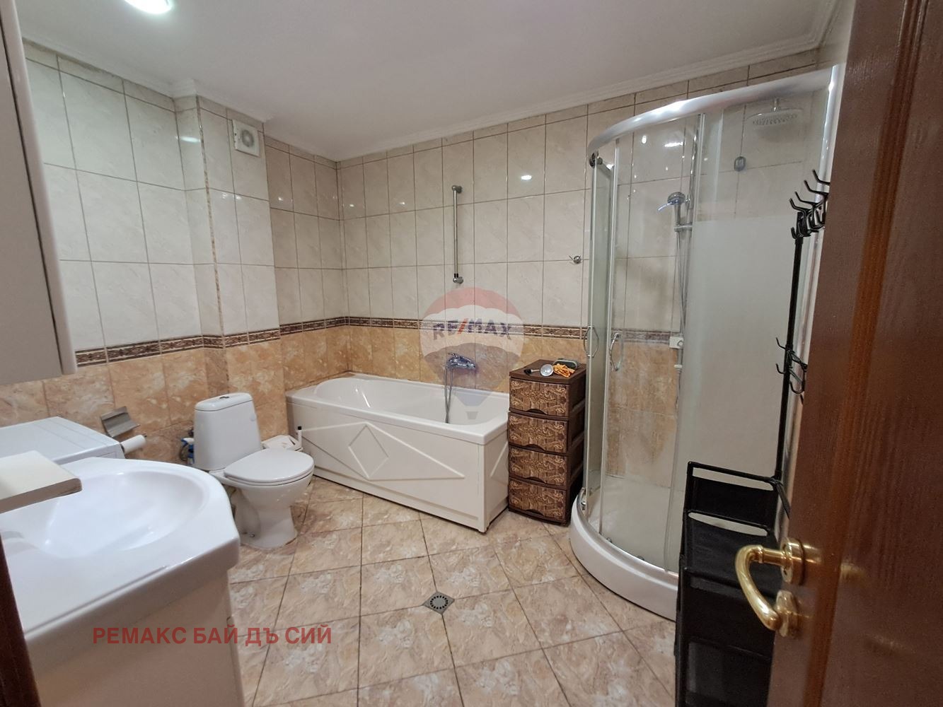 Продава 3-СТАЕН, гр. Варна, Център, снимка 16 - Апартаменти - 55948055