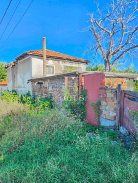 Продажба на имоти в с. Ясно поле, област Пловдив - изображение 1 
