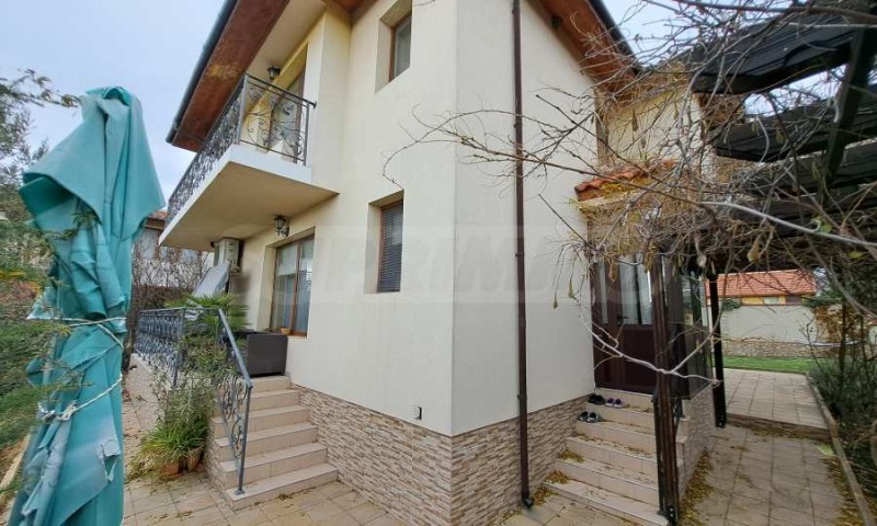 Продава КЪЩА, гр. Бургас, Банево, снимка 4 - Къщи - 49447567