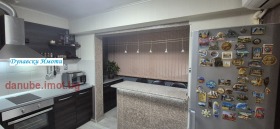 Продава 2-стаен град Русе Родина 1 - [1] 