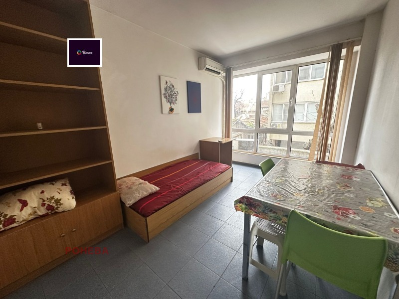 En venta  1 dormitorio Varna , Zimno kino Trakiya , 60 metros cuadrados | 67473860