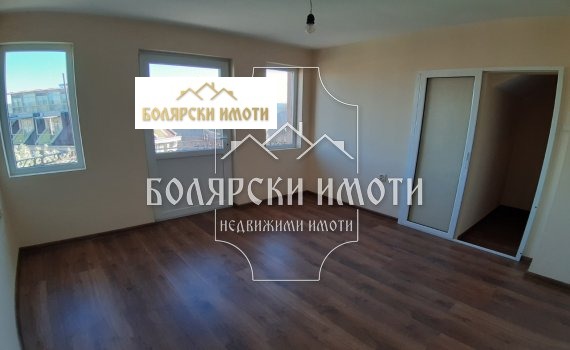 Продава  Етаж от къща град Велико Търново , Център , 120 кв.м | 13322103