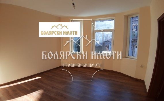 Продава  Етаж от къща град Велико Търново , Център , 120 кв.м | 13322103 - изображение [2]