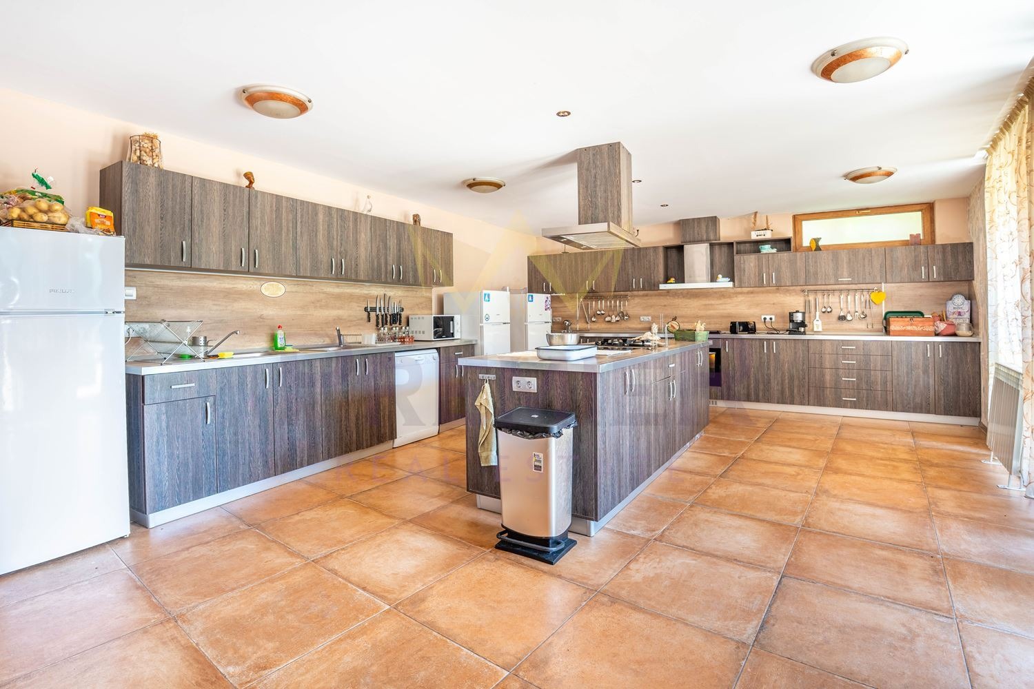 Продава КЪЩА | Imot.bg — изображение 2