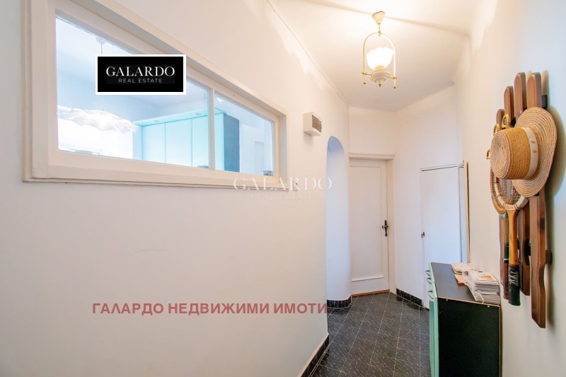 Продава 3-СТАЕН, гр. София, Център, снимка 10 - Апартаменти - 52586677