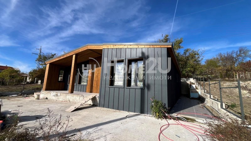 Продава КЪЩА, гр. Варна, м-т Добрева чешма, снимка 2 - Къщи - 52469854