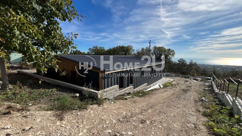 Продава КЪЩА, град Варна, м-т Добрева чешма • 270000 € / 528074.10 лв. • 83997505 1