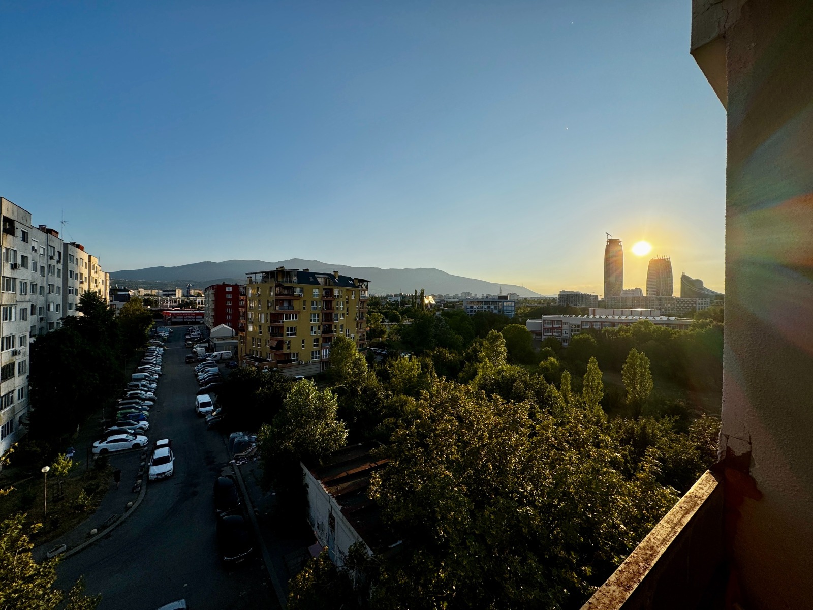 Продава 3-СТАЕН, гр. София, Дружба 2, снимка 2 - Апартаменти - 55655083