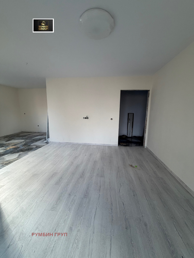 Продава 2-СТАЕН, гр. Перник, Изток, снимка 5 - Апартаменти - 52789527