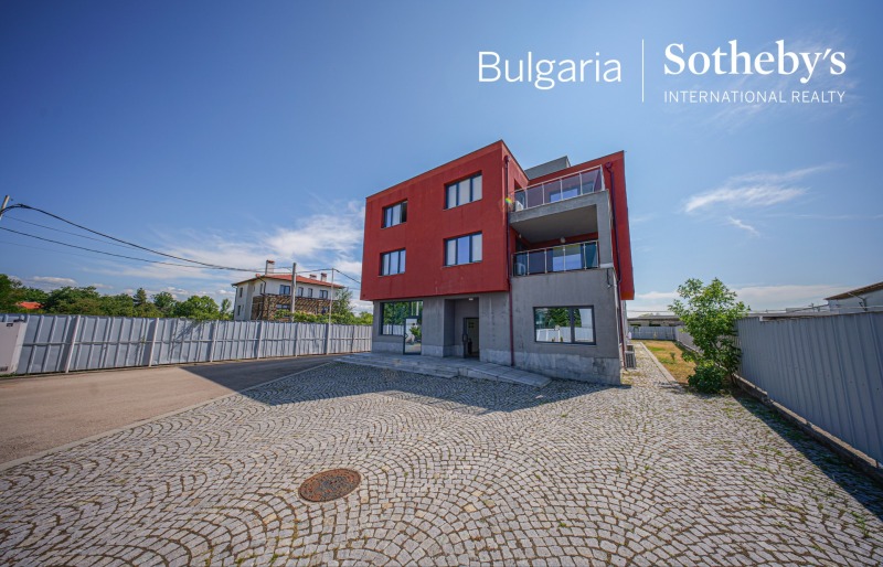 Te koop  Kantoor Sofia , Lozen , 814 m² | 31807104