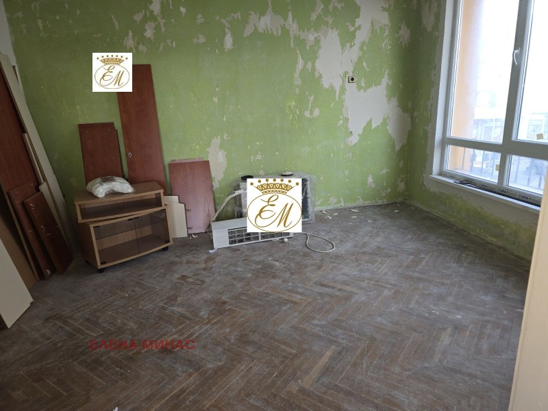 Продава 4-СТАЕН, гр. Шумен, Център, снимка 7 - Апартаменти - 52748805