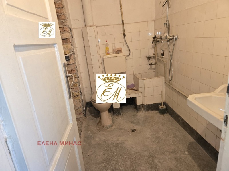 Продава 4-СТАЕН, гр. Шумен, Център, снимка 4 - Апартаменти - 52748805