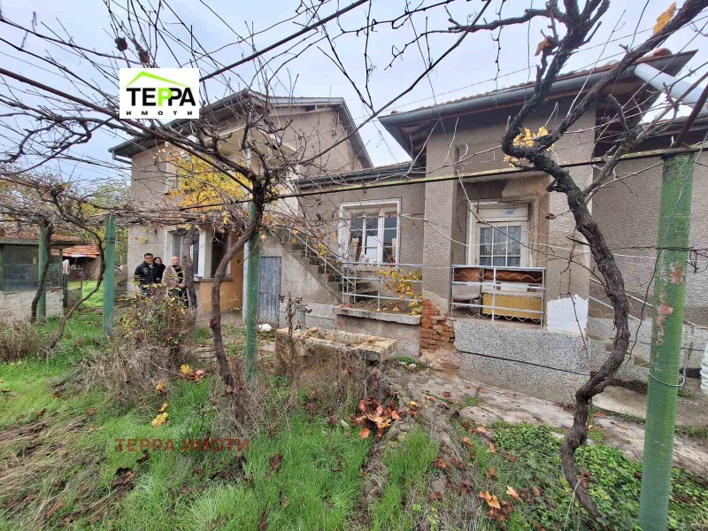 Продава КЪЩА, с. Преславен, област Стара Загора, снимка 2 - Къщи - 52237088