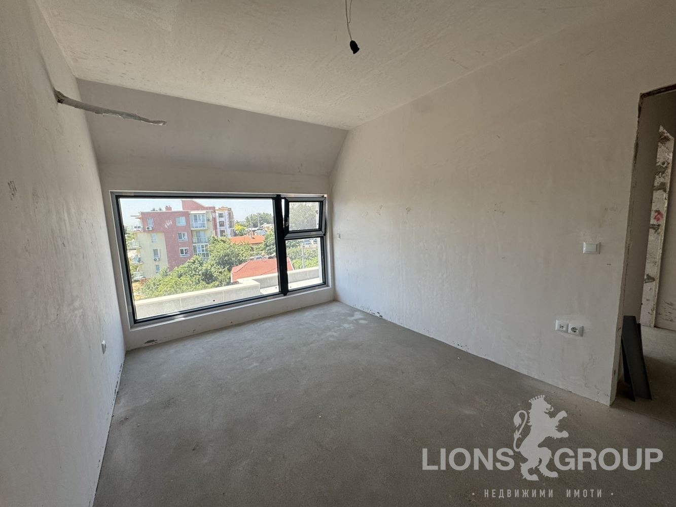 Продава 3-СТАЕН, гр. Варна, Бриз, снимка 2 - Апартаменти - 51778916