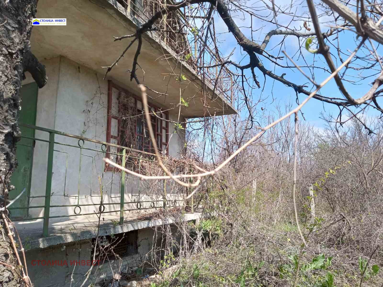 Продава ВИЛА, гр. Русе, в.з. Средна кула, снимка 2 - Вили - 44955094