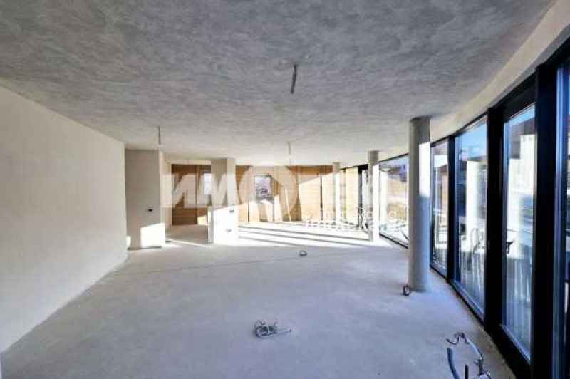 À venda  2 quartos Sofia , m-t Gardova glava , 179 m² | 84350910 - imagem [6]