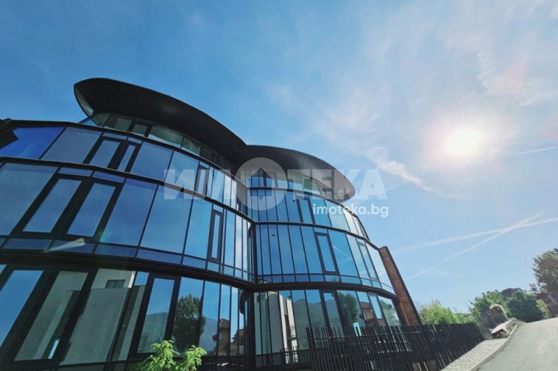 À venda  2 quartos Sofia , m-t Gardova glava , 179 m² | 84350910