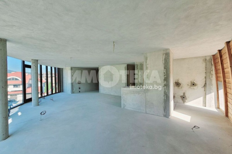 À venda  2 quartos Sofia , m-t Gardova glava , 179 m² | 84350910 - imagem [9]