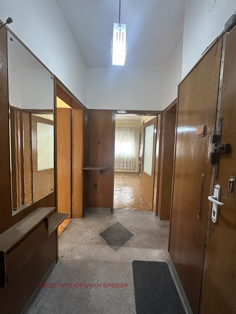 Продава 3-СТАЕН, гр. София, Подуяне, снимка 2 - Апартаменти - 52291661