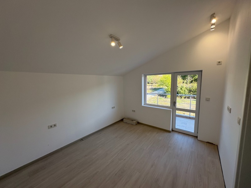 Продава КЪЩА, с. Хан Крум, област Шумен, снимка 8 - Къщи - 48704277