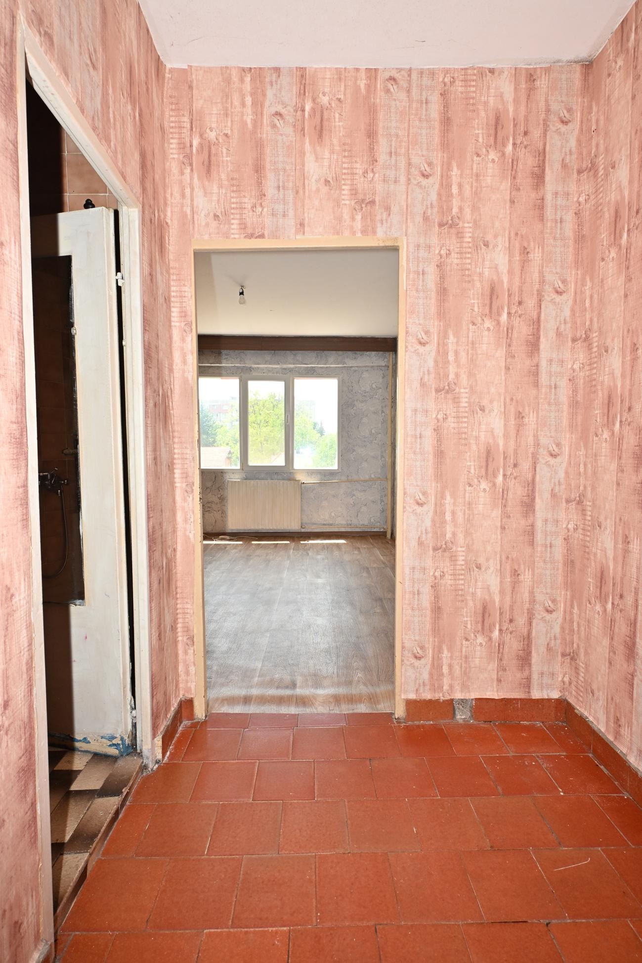 Продава 1-СТАЕН, гр. Перник, Изток, снимка 5 - Апартаменти - 55090748