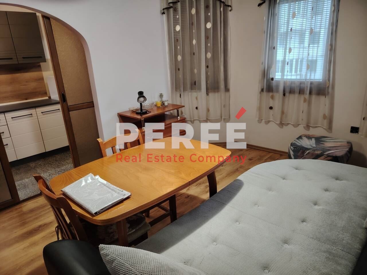 Продава 2-СТАЕН, гр. Бургас, Лазур