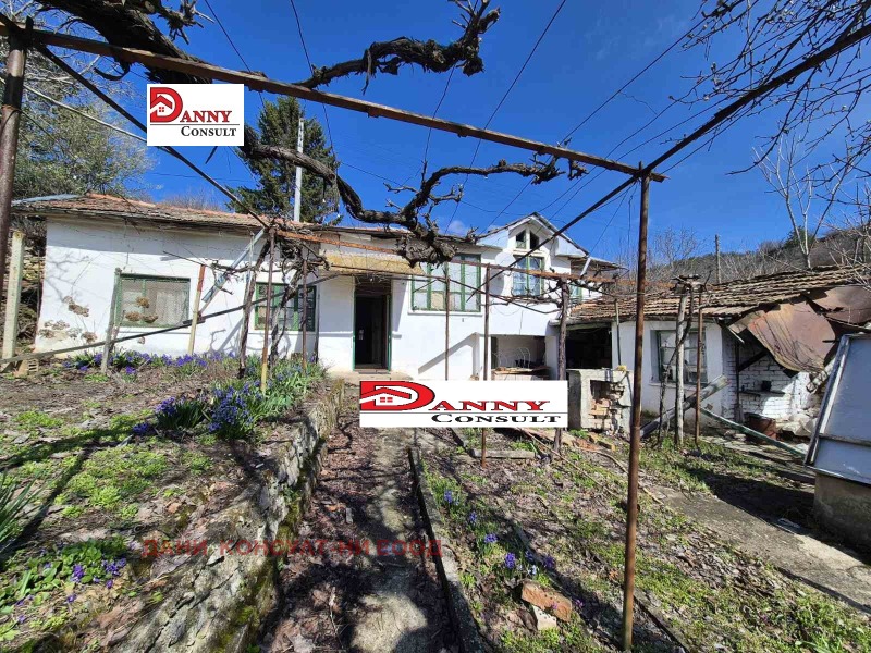 Продава КЪЩА в област Велико Търново, гр. Сухиндол - 70 кв.м / 16 400 € » 32 075.61 лв., ДАНИ КОНСУЛТ-НИ ЕООД