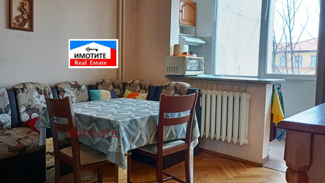 Продава 2-СТАЕН, гр. София, Хаджи Димитър