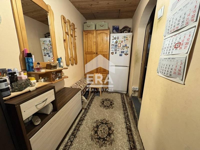 Продава ЕТАЖ ОТ КЪЩА, гр. Велико Търново, Център, снимка 7 - Етаж от къща - 54355396