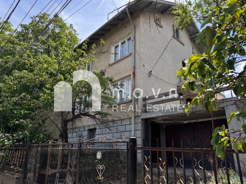 Eladó  Ház Sofia , Bistrica , 232 négyzetméter | 28279951 - kép [2]