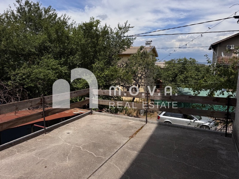 Eladó  Ház Sofia , Bistrica , 232 négyzetméter | 28279951 - kép [4]